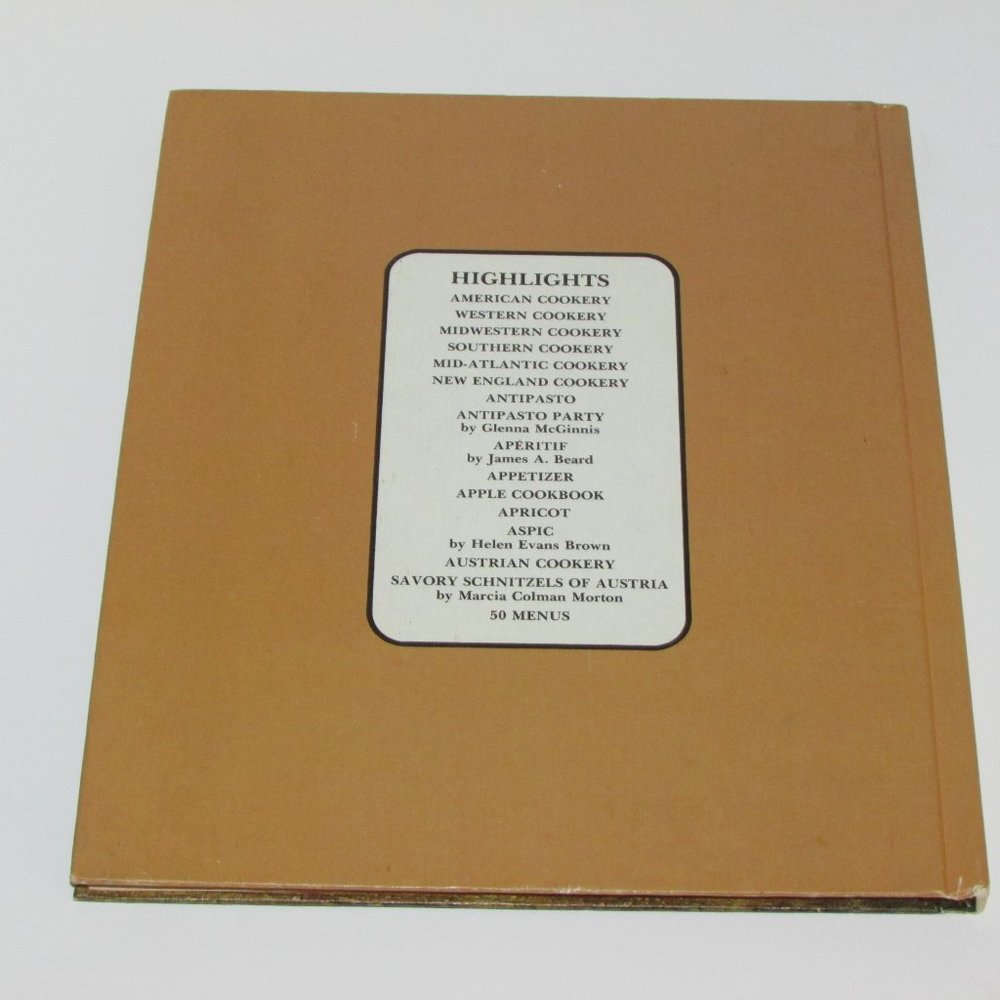 Vintage Cookbook Woman's Day Encyclopedia of Cookery 1 1979 Recipes Cooking - Picture 4 of 13